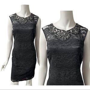 ‎Scarlet Sleeveless Lace Petite Dress